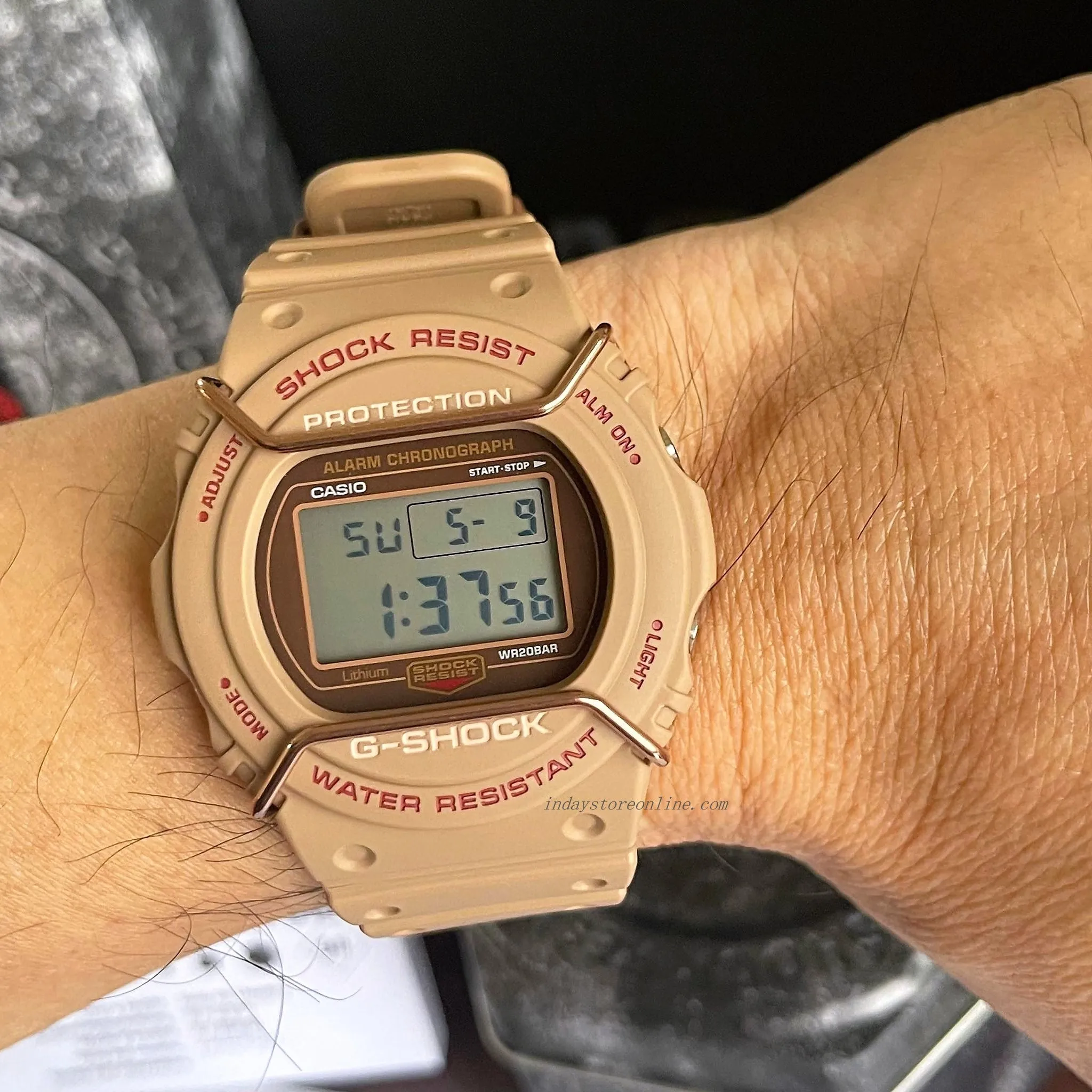 Casio G-Shock Men's Watch DW-5700PT-5 Digital 5700 Series Tone-on-Tone G-Shock Monochromatic Color
