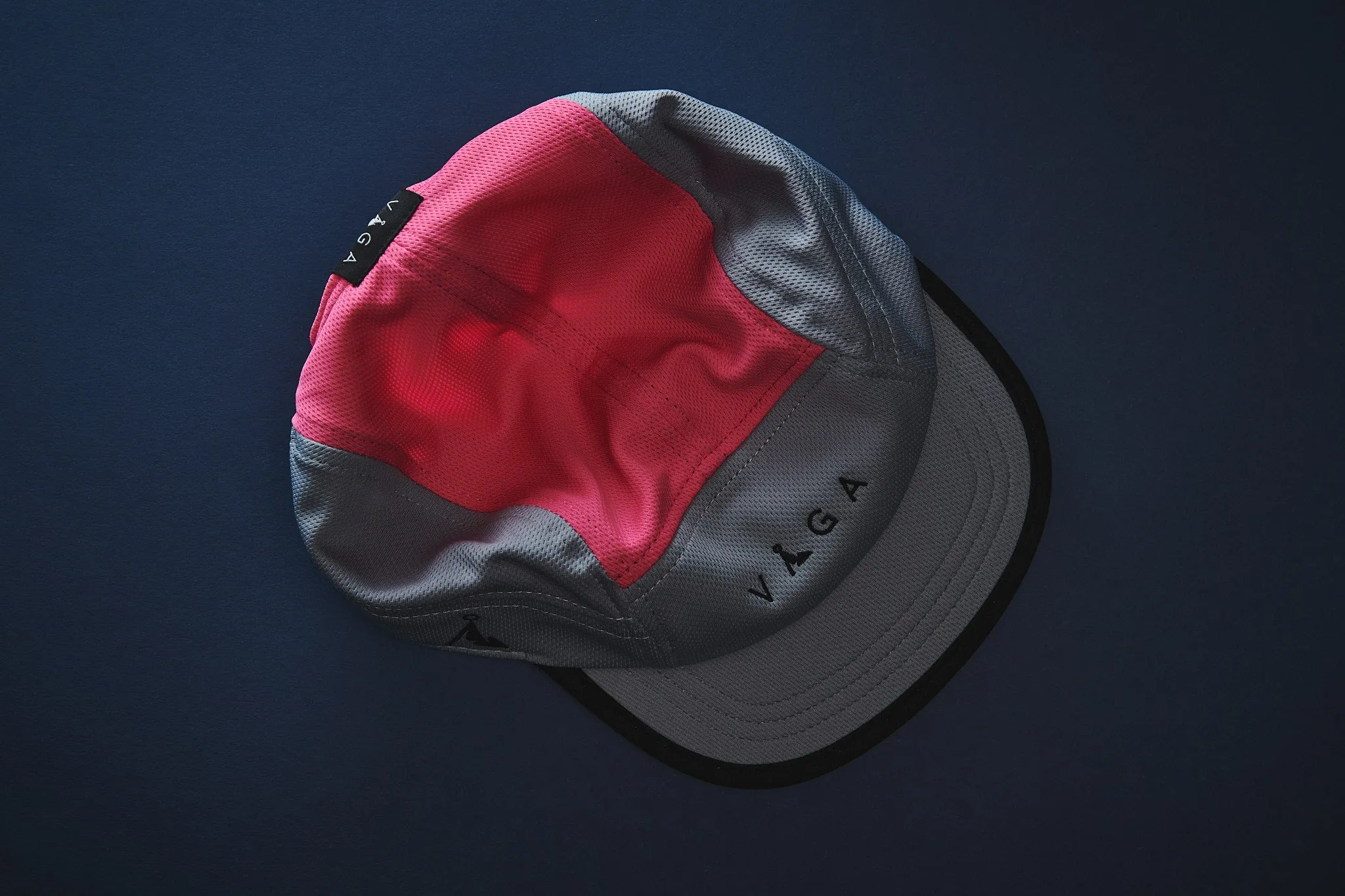 Light Grey / Poster Pink